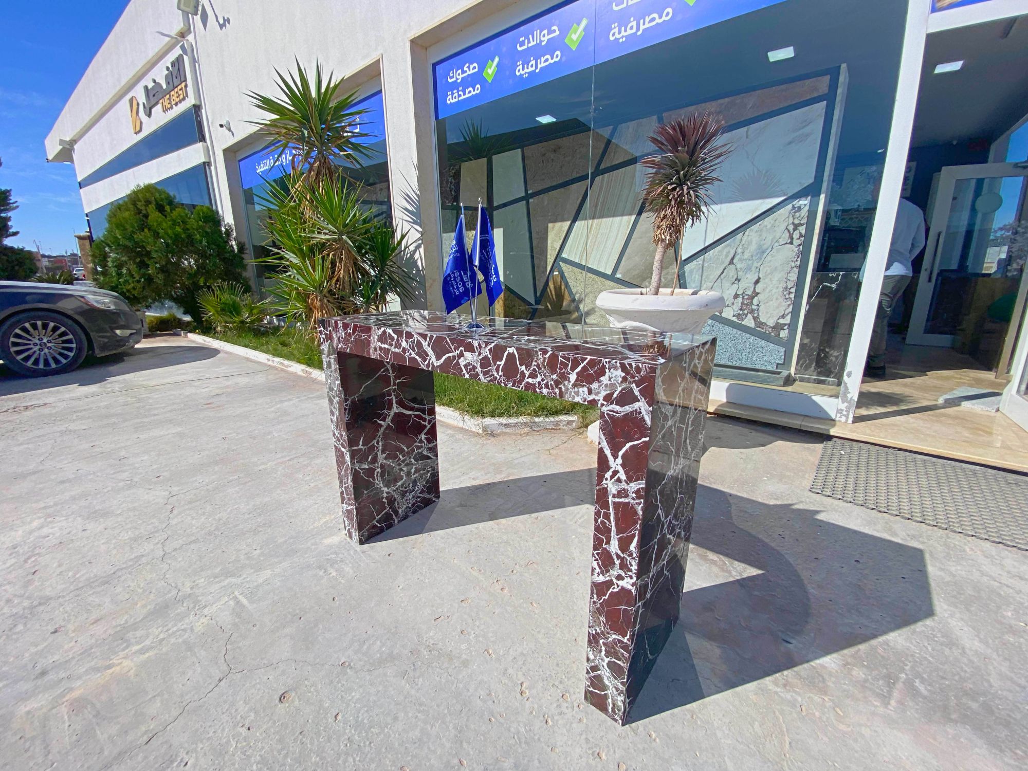 Console Table - Flaunting Luxury and Unparalleled Elegance