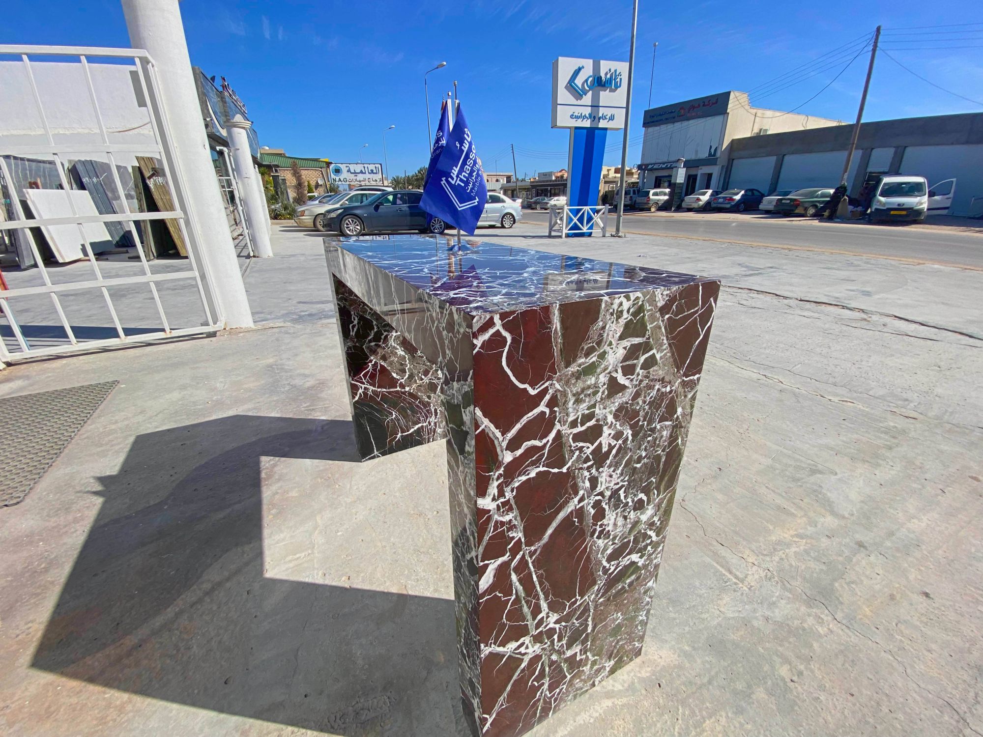 Console Table - Flaunting Luxury and Unparalleled Elegance